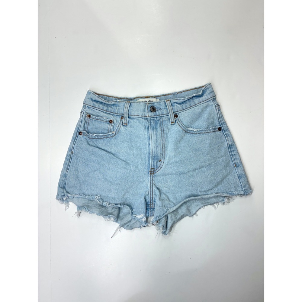 Abercrombie & Fitch 90s Relaxed Cutoff Short High Rise Light Wash Denim Size 25
